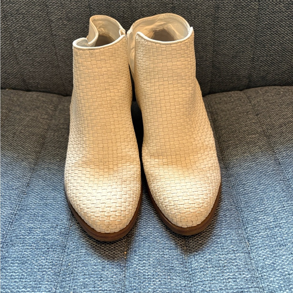 Cream Ankle Boots size 9